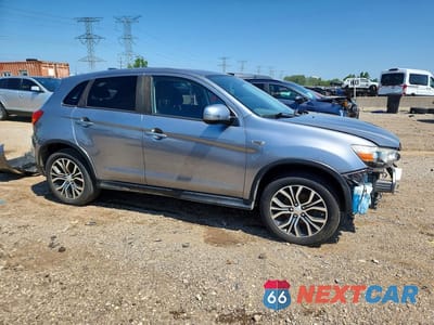 Czwarte zdjęcie samochodu z boku: 2017 MITSUBISHI OUTLANDER SPORT ES VIN:JA4AR3AW2HZ026468 - miniatura