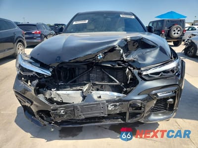 Piąte zdjęcie samochodu w środku: 2021 BMW X6 XDRIVE40I VIN:5UXCY6C06M9F87361 - miniatura