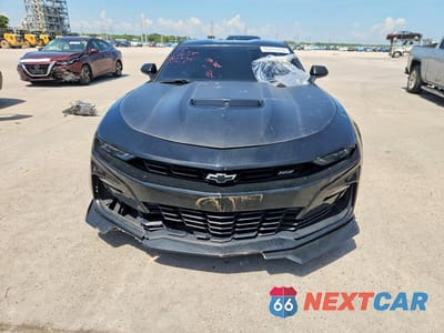 Piąte zdjęcie samochodu w środku: 2022 CHEVROLET CAMARO LT1 VIN:1G1FE1R73N0103317 - miniatura