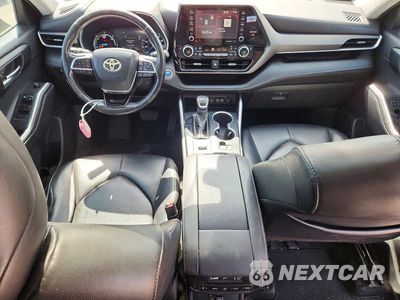 Zdjęcie 8 z 13 samochodu: 2020 TOYOTA HIGHLANDER HYBRID XLE VIN:5TDGARAH0LS500214 - miniatura