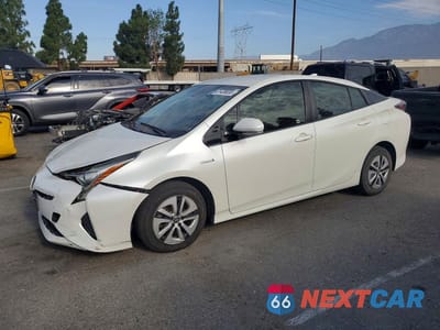 2018 TOYOTA PRIUS TWO JTDKBRFU3J3590860 - główne zdjęcie licytacji z USA - miniatura