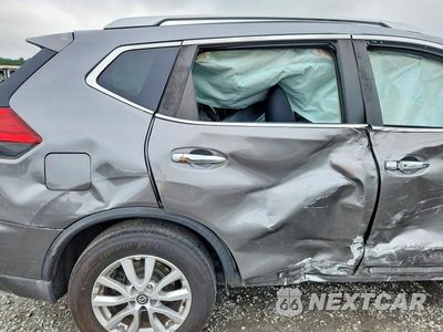 Zdjęcie 11 z 13 samochodu: 2017 NISSAN ROGUE SV VIN:KNMAT2MT4HP547075 - miniatura