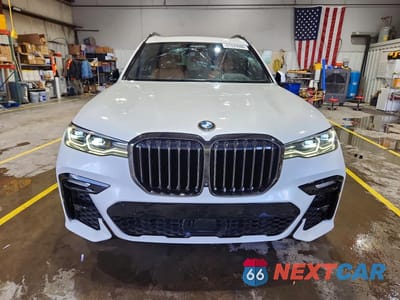 Piąte zdjęcie samochodu w środku: 2022 BMW X7 XDRIVE40I VIN:5UXCW2C06N9K98431 - miniatura