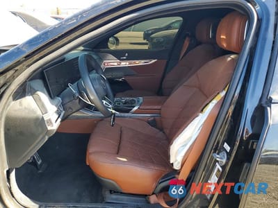 Zdjęcie 7 z 12 samochodu: 2025 BMW I7 EDRIVE50 VIN:WBY43EJ08SCU94256 - miniatura