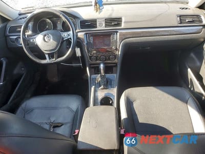 Zdjęcie 8 z 12 samochodu: 2016 VOLKSWAGEN PASSAT SE VIN:1VWBT7A35GC015357 - miniatura