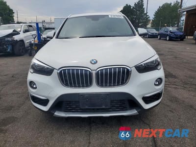 Piąte zdjęcie samochodu w środku: 2018 BMW X1 XDRIVE28I VIN:WBXHT3C36J5K25323 - miniatura