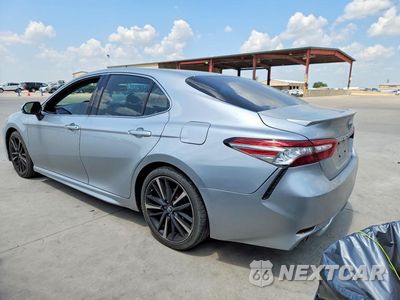 Drugie zdjęcie samochodu z przodu: 2018 TOYOTA CAMRY XSE VIN:4T1B61HK7JU130107 - miniatura