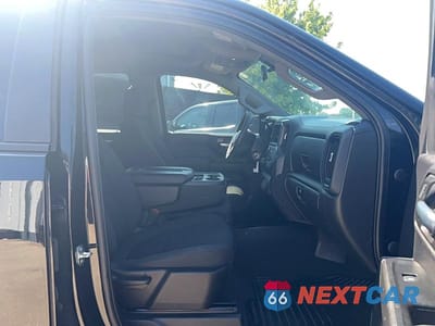 Piąte zdjęcie samochodu w środku: 2022 CHEVROLET SILVERADO LTD C1500 CUSTOM VIN:3GCPWBEKXNG147996 - miniatura