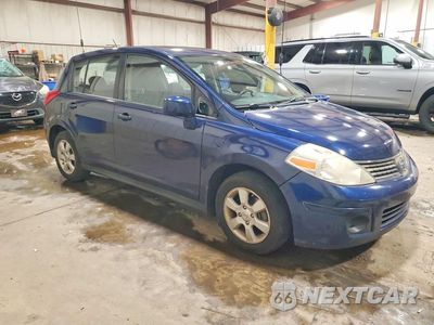Czwarte zdjęcie samochodu z boku: 2008 NISSAN VERSA S/SL VIN:3N1BC13E28L425377 - miniatura