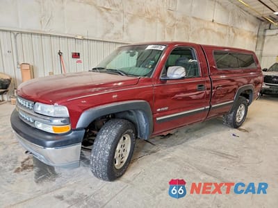 2001 CHEVROLET SILVERADO K1500 1GCEK14T81Z332937 - główne zdjęcie licytacji z USA - miniatura