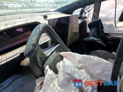 Zdjęcie 9 z 12 samochodu: 2023 TESLA MODEL X VIN:7SAXCDE52PF378790 - miniatura