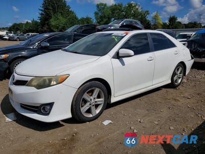 2012 TOYOTA CAMRY SE 4T1BF1FK4CU528347 - główne zdjęcie licytacji z USA - miniatura