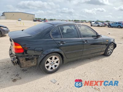 Trzecie zdjęcie samochodu z tyłu: 2002 BMW 3 SERIES I VIN:WBAEV33412KL75293 - miniatura