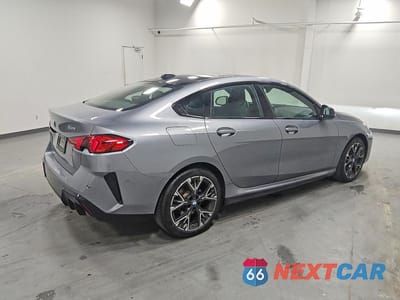 Trzecie zdjęcie samochodu z tyłu: 2026 BMW 228XI VIN:WBA23GG02T7U35058 - miniatura