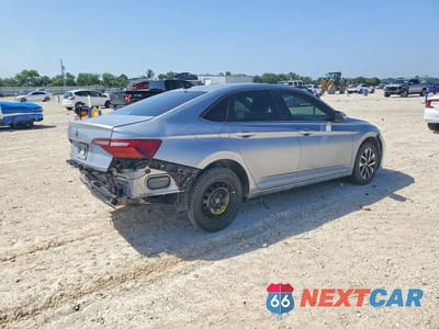 Trzecie zdjęcie samochodu z tyłu: 2022 VOLKSWAGEN JETTA S VIN:3VWCM7BU6NM014755 - miniatura