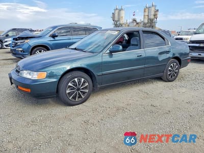 1997 HONDA ACCORD LX 1HGCD5632VA215012 - główne zdjęcie licytacji z USA - miniatura
