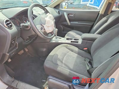 Zdjęcie 7 z 13 samochodu: 2013 NISSAN ROGUE S VIN:JN8AS5MV6DW622546 - miniatura