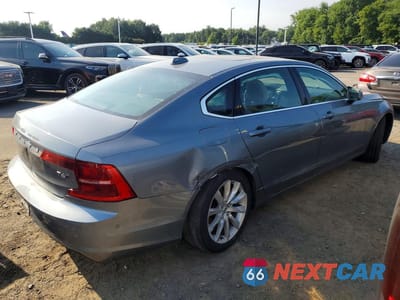 Trzecie zdjęcie samochodu z tyłu: 2018 VOLVO S90 T6 MOMENTUM VIN:LVY992MK8JP020423 - miniatura