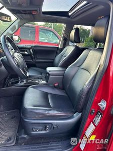 Piąte zdjęcie samochodu w środku: 2015 TOYOTA 4RUNNER TRAIL PREMIUM VIN:JTEBU5JRXF5265653 - miniatura