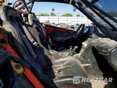 Piąte zdjęcie samochodu w środku: 2017 CAN-AM MAVERICK X3 UTILITY VEHICLE VIN:3JBVXAW20HK003343 - miniatura