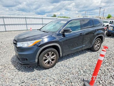 2015 TOYOTA HIGHLANDER XLE 5TDKKRFH6FS090958 - główne zdjęcie licytacji z USA - miniatura