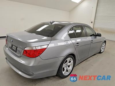 Trzecie zdjęcie samochodu z tyłu: 2007 BMW 530 I VIN:WBANE73557CM57500 - miniatura
