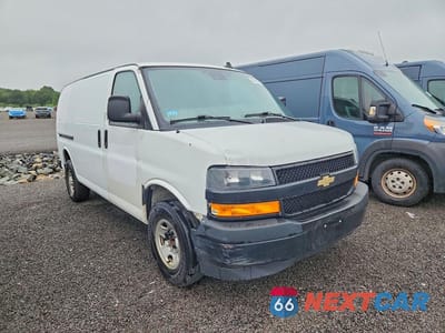 Czwarte zdjęcie samochodu z boku: 2021 CHEVROLET EXPRESS G2500 VIN:1GCWGAFP5M1302125 - miniatura
