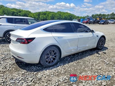 Trzecie zdjęcie samochodu z tyłu: 2018 TESLA MODEL 3 VIN:5YJ3E1EA6JF038695 - miniatura