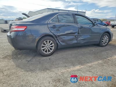 Trzecie zdjęcie samochodu z tyłu: 2011 TOYOTA CAMRY XLE V6 VIN:4T1BK3EK1BU119469 - miniatura