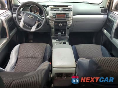 Zdjęcie 8 z 13 samochodu: 2010 TOYOTA 4RUNNER SR5 VIN:JTEZU5JR7A5011924 - miniatura
