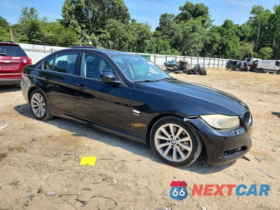 Czwarte zdjęcie samochodu z boku: 2011 BMW 328 XI VIN:WBAPK7C56BA970969 - miniatura