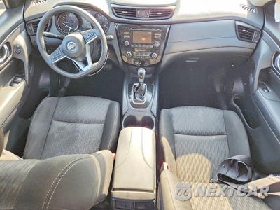 Zdjęcie 8 z 13 samochodu: 2017 NISSAN ROGUE S VIN:KNMAT2MT2HP595660 - miniatura
