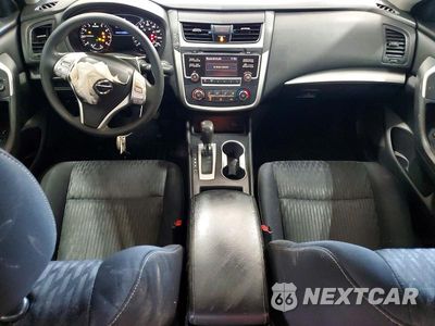 Zdjęcie 8 z 13 samochodu: 2017 NISSAN ALTIMA 2.5 S VIN:1N4AL3AP7HC277690 - miniatura