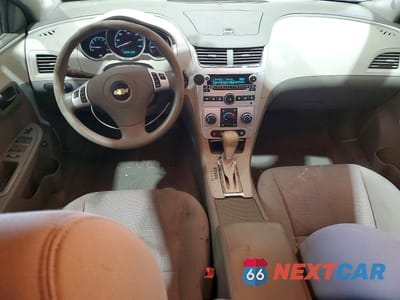 Zdjęcie 8 z 12 samochodu: 2011 CHEVROLET MALIBU LS VIN:1G1ZB5E15BF276134 - miniatura