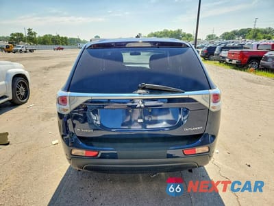Zdjęcie 6 z 13 samochodu: 2014 MITSUBISHI OUTLANDER SE VIN:JA4AZ3A32EZ009106 - miniatura