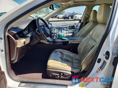 Zdjęcie 7 z 13 samochodu: 2016 LEXUS ES 300H VIN:JTHBW1GGXG2101169 - miniatura