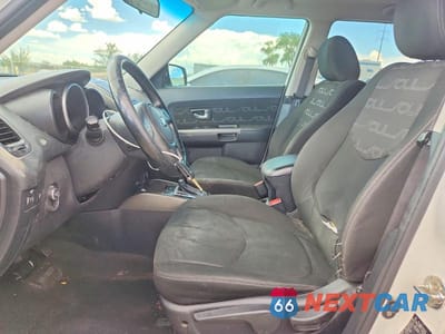 Zdjęcie 7 z 13 samochodu: 2013 KIA SOUL + VIN:KNDJT2A64D7639604 - miniatura