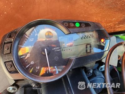 Zdjęcie 7 z 9 samochodu: 2016 KAWASAKI ZX636 E VIN:JKBZXJE13GA020960 - miniatura