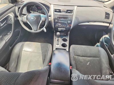 Zdjęcie 8 z 12 samochodu: 2015 NISSAN ALTIMA 2.5 S VIN:1N4AL3AP4FC439708 - miniatura