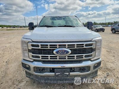 Piąte zdjęcie samochodu w środku: 2025 FORD F250 SUPER DUTY VIN:1FT7W2BA8SED12541 - miniatura