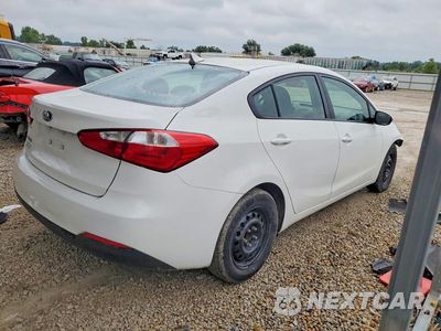 Trzecie zdjęcie samochodu z tyłu: 2016 KIA FORTE LX VIN:KNAFX4A61G5556005 - miniatura