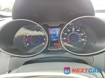 Zdjęcie 9 z 12 samochodu: 2016 HYUNDAI VELOSTER BASE VIN:KMHTC6AD7GU267661 - miniatura