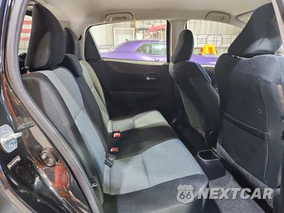 Zdjęcie 11 z 13 samochodu: 2014 TOYOTA YARIS 5-DOOR SE VIN:JTDKTUD31ED580273 - miniatura