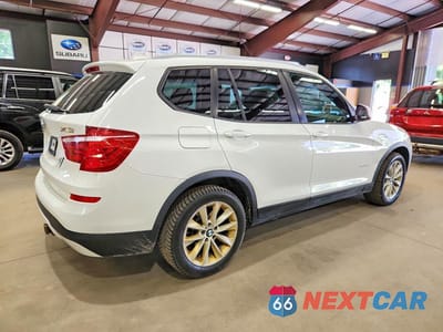 Trzecie zdjęcie samochodu z tyłu: 2015 BMW X3 VIN:5UXWY3C57F0E95559 - miniatura