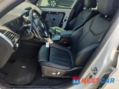 Zdjęcie 7 z 14 samochodu: 2019 BMW X3 SDRIVE30I VIN:5UXTR7C57KLF28981 - miniatura