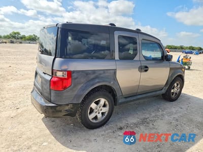 Trzecie zdjęcie samochodu z tyłu: 2005 HONDA ELEMENT EX VIN:5J6YH286X5L014861 - miniatura