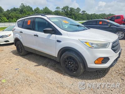 Czwarte zdjęcie samochodu z boku: 2017 FORD ESCAPE S VIN:1FMCU0F79HUA69288 - miniatura