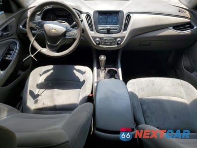 Zdjęcie 8 z 12 samochodu: 2018 CHEVROLET MALIBU LS VIN:1G1ZB5STXJF104539 - miniatura