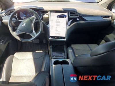 Zdjęcie 8 z 13 samochodu: 2017 TESLA MODEL X VIN:5YJXCBE24HF054703 - miniatura