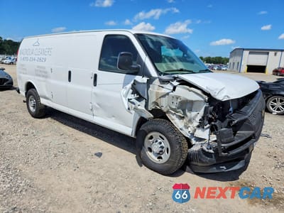 Czwarte zdjęcie samochodu z boku: 2017 CHEVROLET EXPRESS G2500 VIN:1GCWGBFF4H1350508 - miniatura